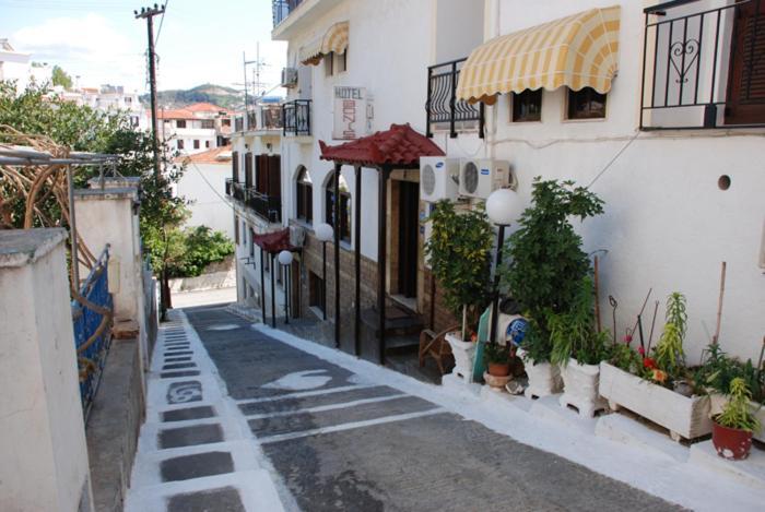 Hotel Bonis Samos Town Exterior foto